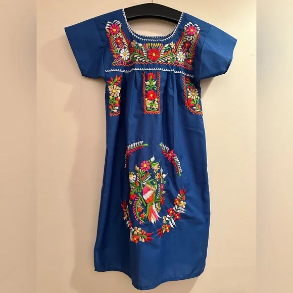 Traditional Mexican Embroidered Dress | Color: Blue/White | Size: 0 | Oscarella's Closet Traditional Mexican Embroidered Dress | Color: Blue/White | Size: 0 | Oscarella's Closet